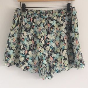 LC Lauren Conrad shorts - tropical theme - Sz L